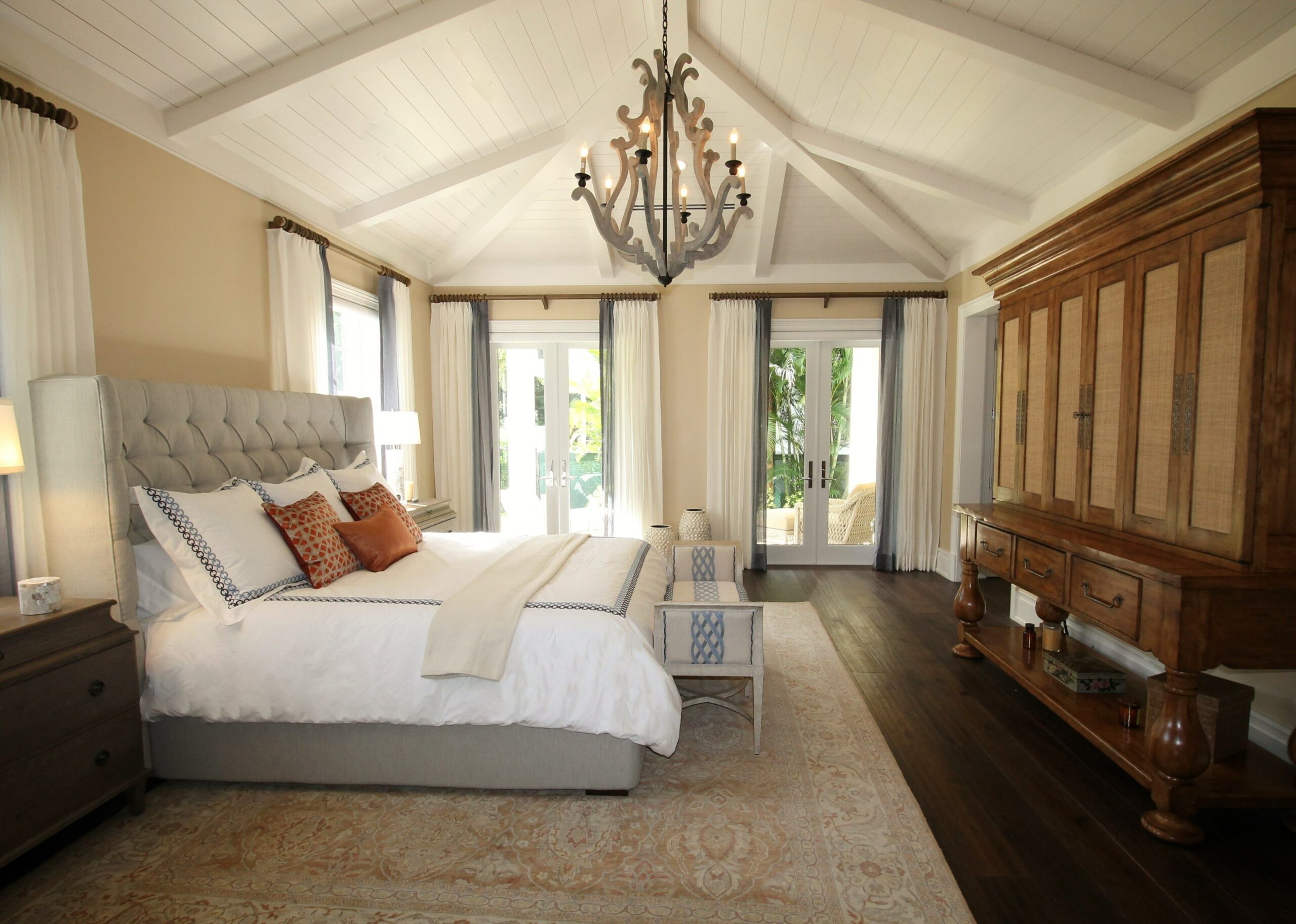 Tempur Pedic Brand Or Saatva Loom And Leaf Memory Foam Mattresses